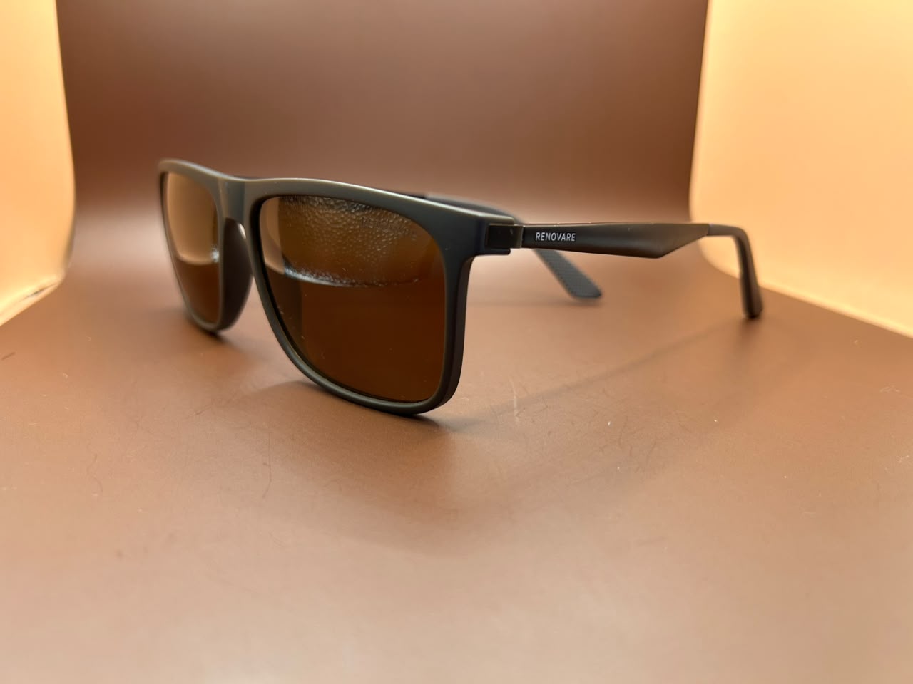 Foto adicional — Óculos de Sol Retangular Casual - Renovare