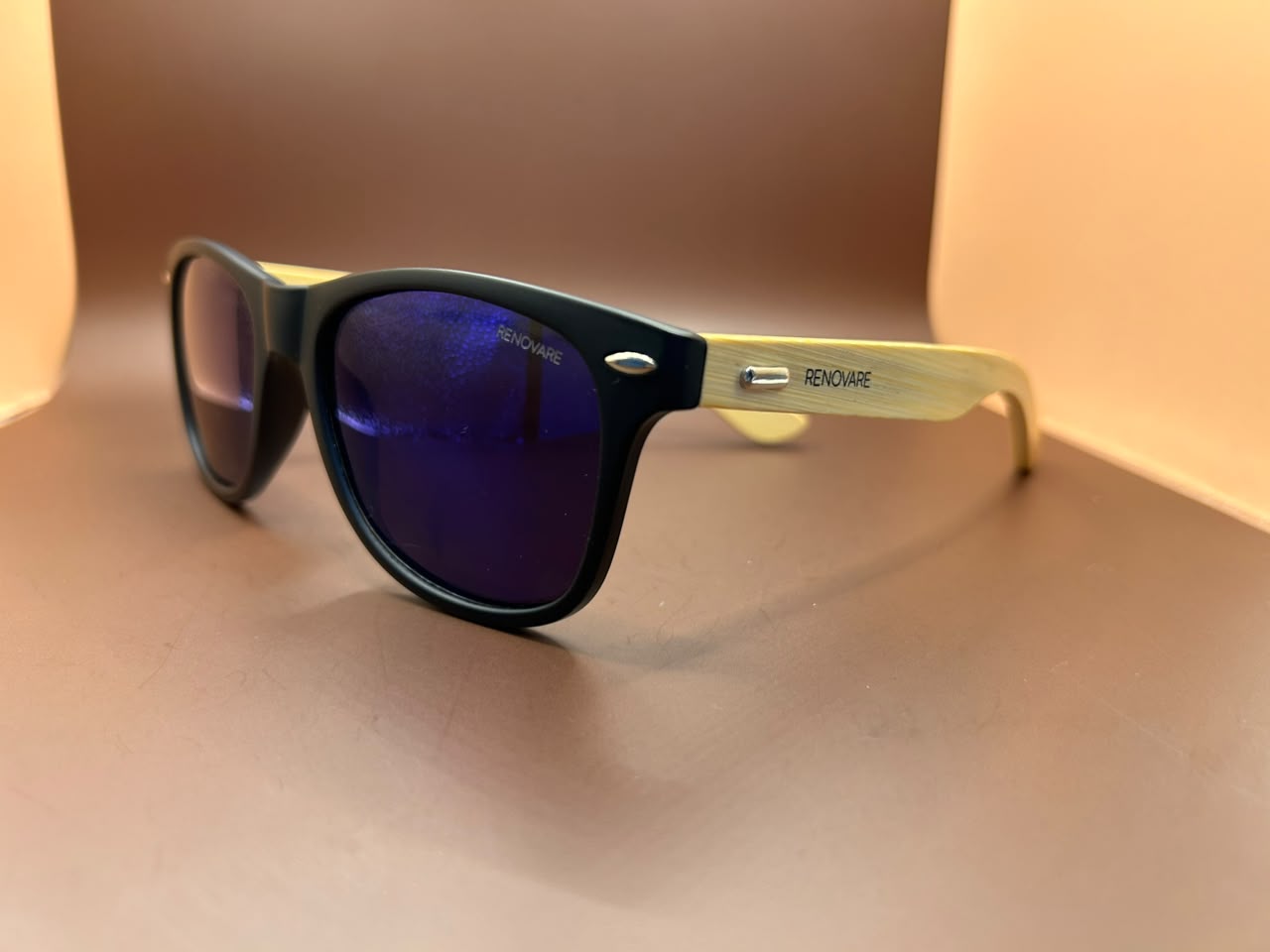 Foto adicional — Óculos de Sol Wayfarer com Lentes Polarizadas