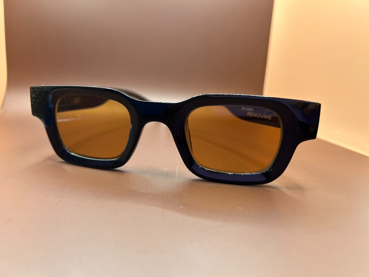 Óculos de Sol Retangular Bold Contemporâneo