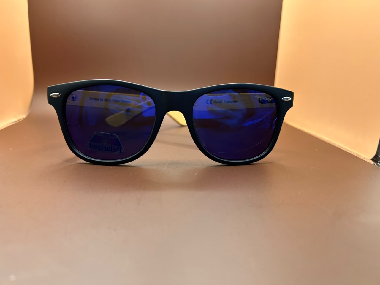 Óculos de Sol Wayfarer com Lentes Polarizadas