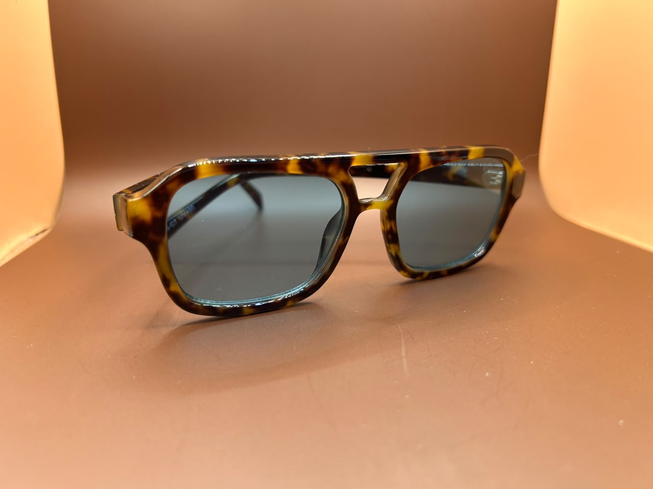 Foto adicional — Óculos de Sol Aviador Tartaruga - Armação Estilo Tortoise com Lentes Escuras Renovare