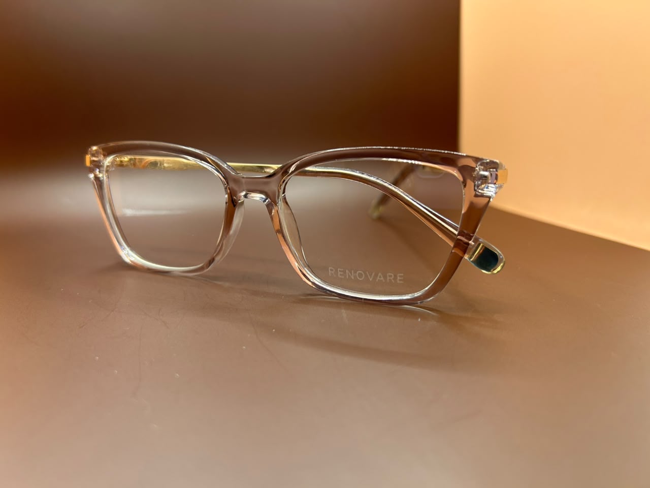 Armação Feminina Renovare Retangular Cristal Fumê Claro e Dourado